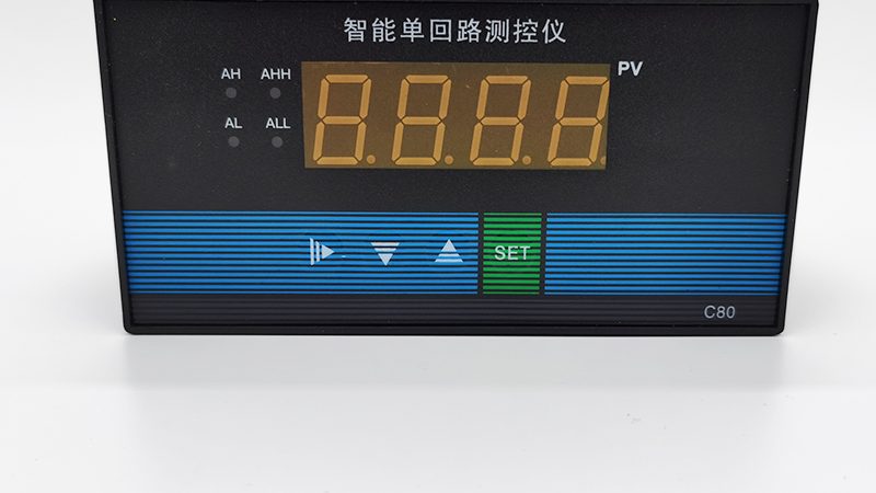 管道安装示意图：温度变送器的正确布局与注意事项